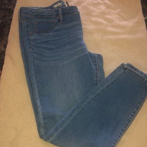 Mossimo Denim Mid-Rise Jeggings